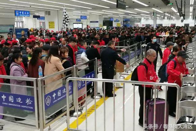 香港旅游业回暖，春节内地游客暴涨！2018年还有这些重大利好...